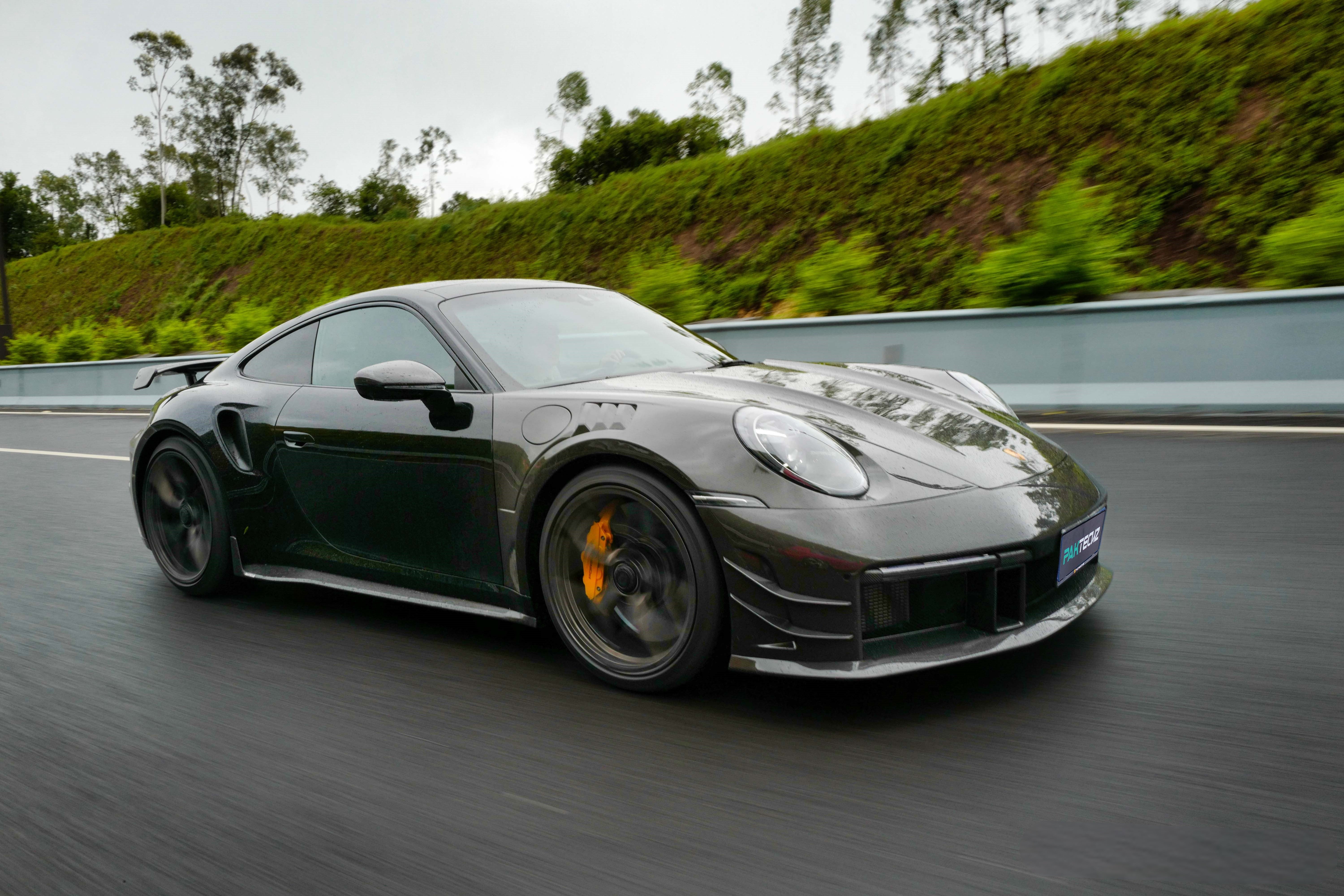 Porsche 911 992.1 Turbo/Turbo S 2020 2021 2022 2023 2024 2025 with Aftermarket Parts - Front Fenders Carbon Fiber from Ventus Veloce