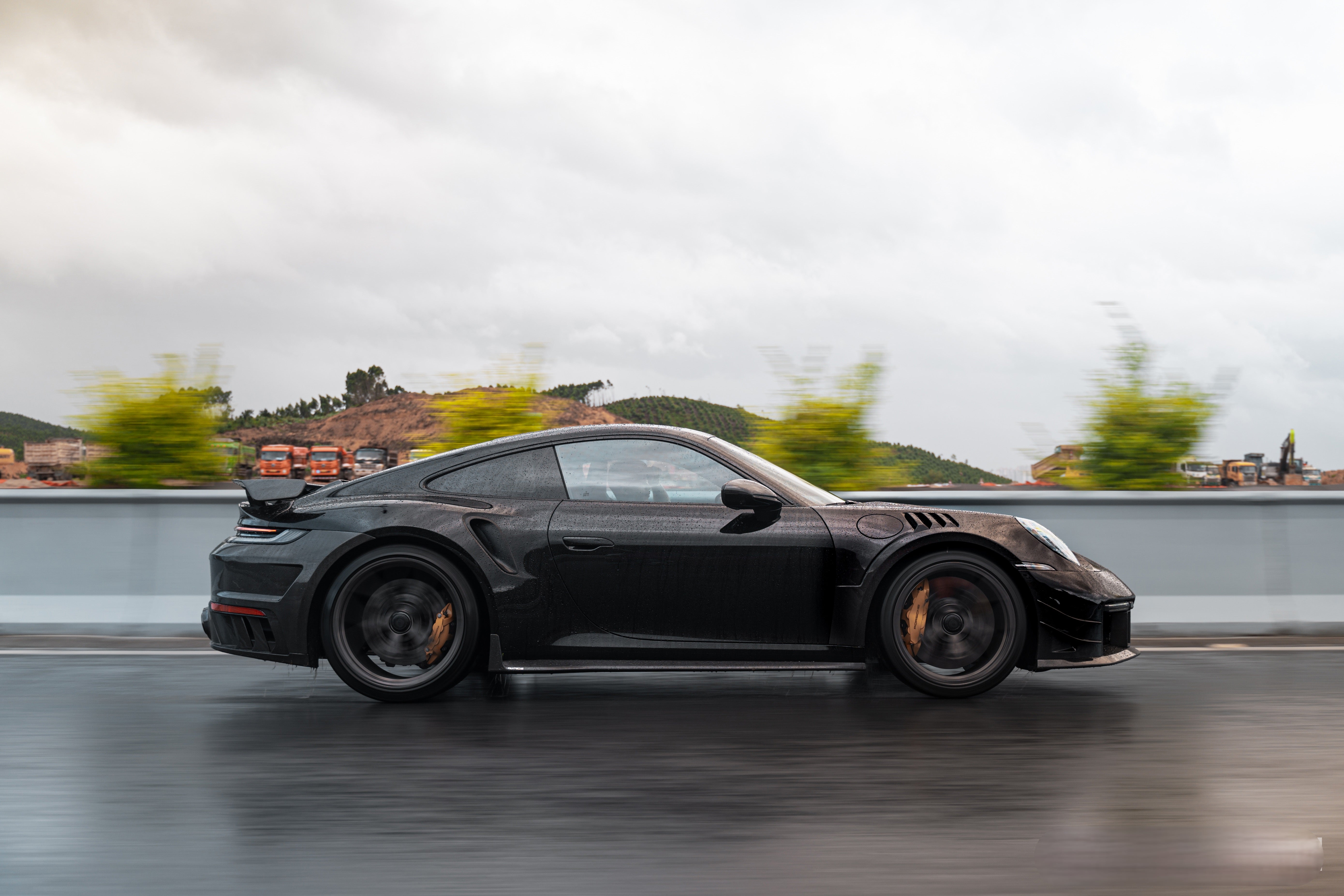 Porsche 911 992.1 Turbo/Turbo S 2020 2021 2022 2023 2024 2025 with Aftermarket Parts - Side Air Intakes Carbon Fiber from Ventus Veloce