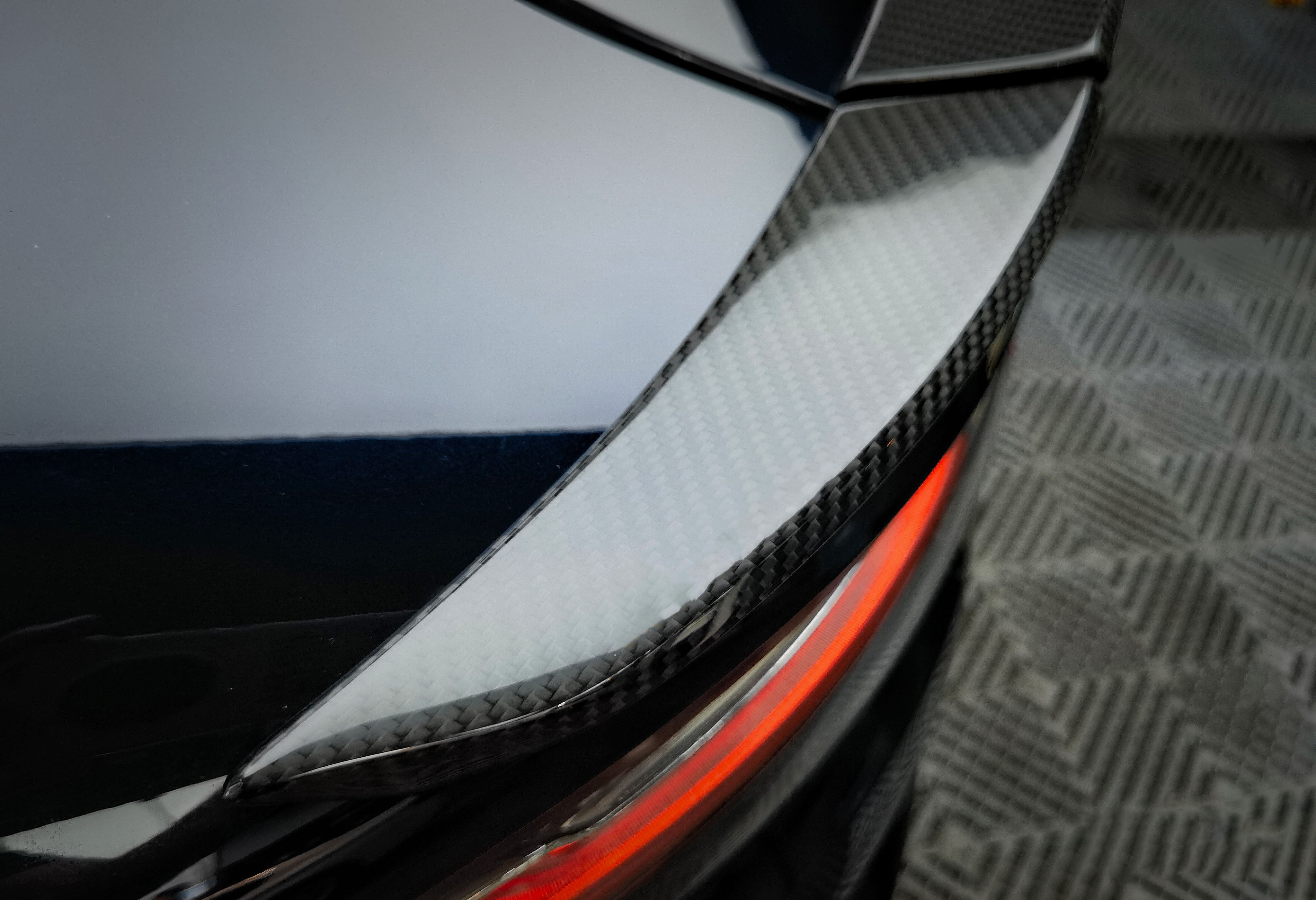 Porsche Cayenne 9Y0 9Y0.1 9Y0.2 Base/S/Turbo/E-Hybrid 2019-ON with Aftermarket Parts - Rear Spoiler Pre-preg Carbon Fiber from Ventus Veloce
