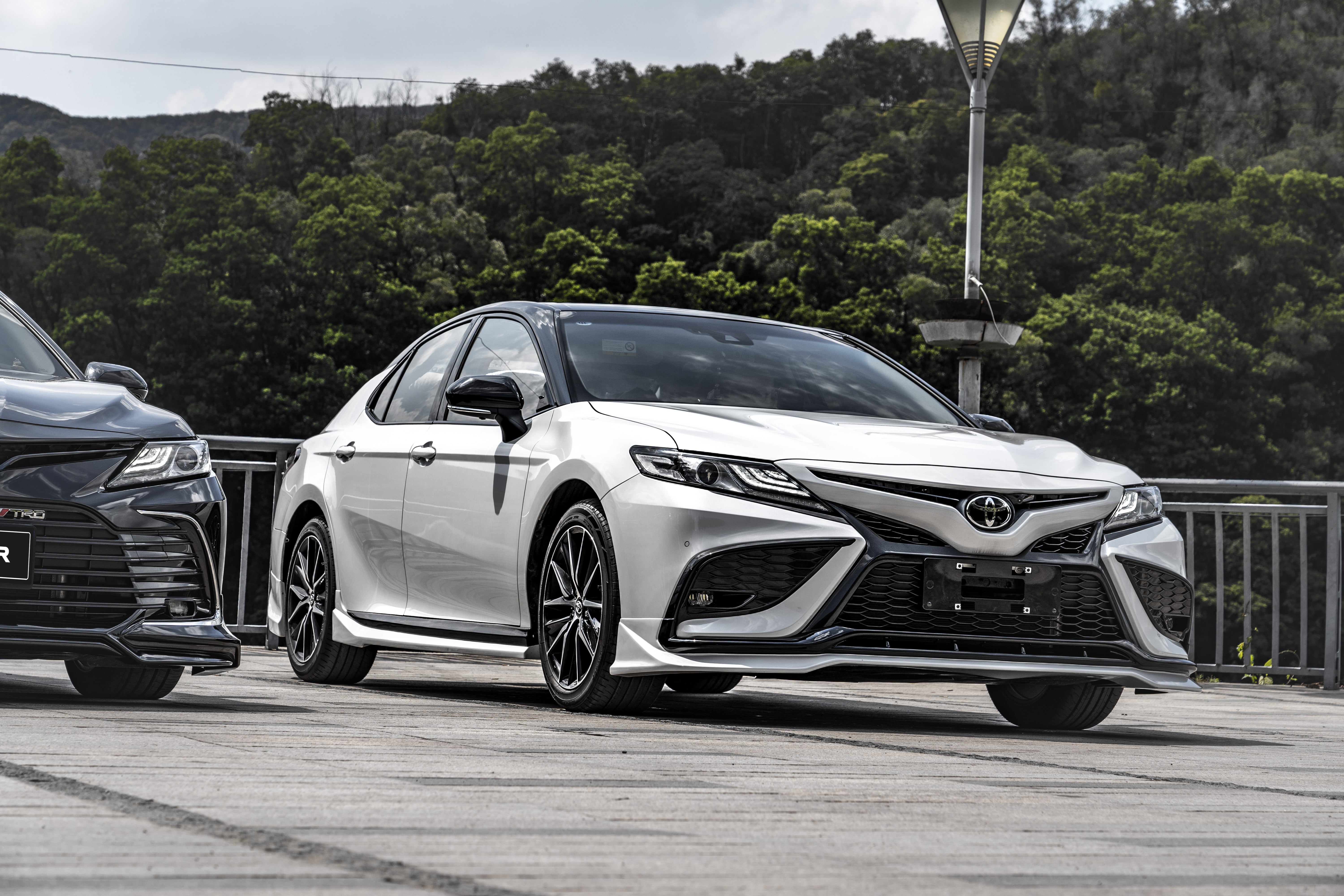 Toyota Camry 8th Gen XV70 SE XSE 2021-2024 with Aftermarket Parts - Front Lip Splitter PP from Yofer USA