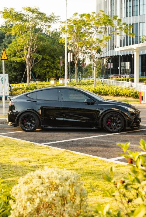 Tesla Model Y / Performance 2021-ON with Aftermarket Parts - Loong Flames Max Side Skirts PP from Yofer USA