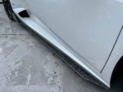 Aero Republic V Style Carbon Fiber Side Skirts For Lamborghini Huracan LP580 LP610 - Performance SpeedShop