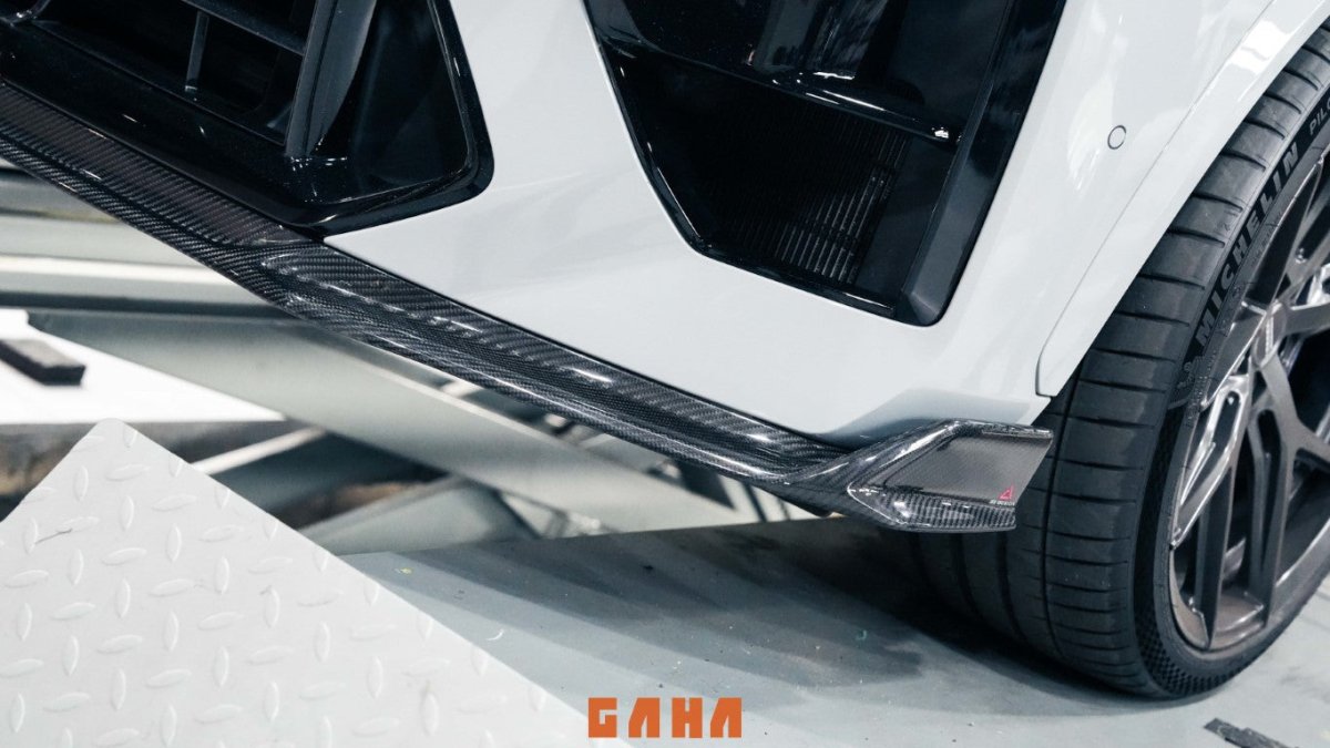 BMW X5M X5MC F95 & X6M X6MC F96 2024-ON (LCI) With Aftermarket Parts - AE Style Front Lip Carbon Fiber?from ArmorExtend