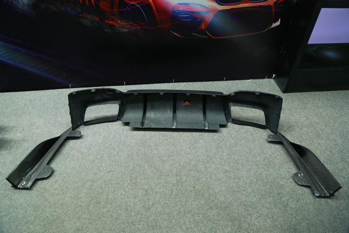 BMW M5/M5C F90 (Fits Both Pre-LCI & LCI) 2018 2019 2020 2021 2022 2023 2024?& 5 Series G30 540i (With M-Package Bumper) M550i (Fits Both Pre-LCI & LCI) 2017 2018 2019 2020 2021 2022 2023 2024 with Aftermarket Parts - AE Rear Diffuser?Carbon Fiber from ?ArmorExtend