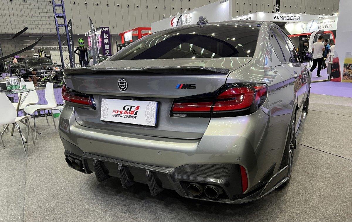 BMW M5/M5C F90 (Fits Both Pre-LCI & LCI) 2018 2019 2020 2021 2022 2023 2024?& 5 Series G30 540i (With M-Package Bumper) M550i (Fits Both Pre-LCI & LCI) 2017 2018 2019 2020 2021 2022 2023 2024 with Aftermarket Parts - AE Rear Diffuser?Carbon Fiber from ?ArmorExtend