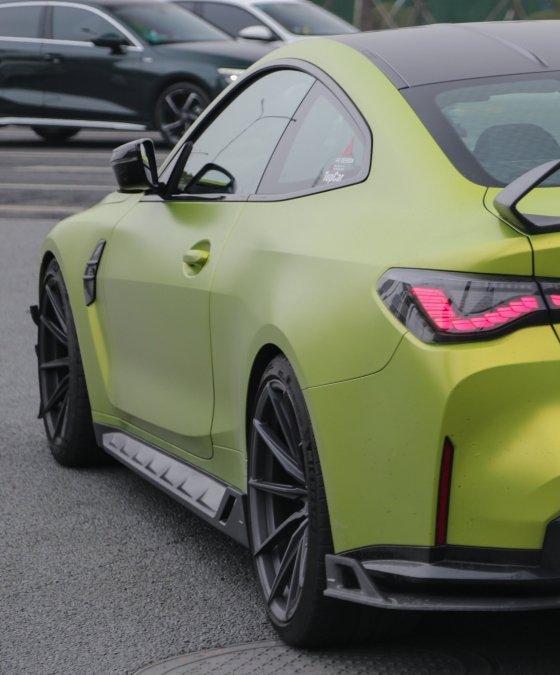 Your BMW M3 G80 G81 2021 2022 2023 2024 & M4 G82 G83 2021 2022 2023 2024 with Aftermarket Parts - AE Style Side Skirts Carbon Fiber?from ArmorExtend