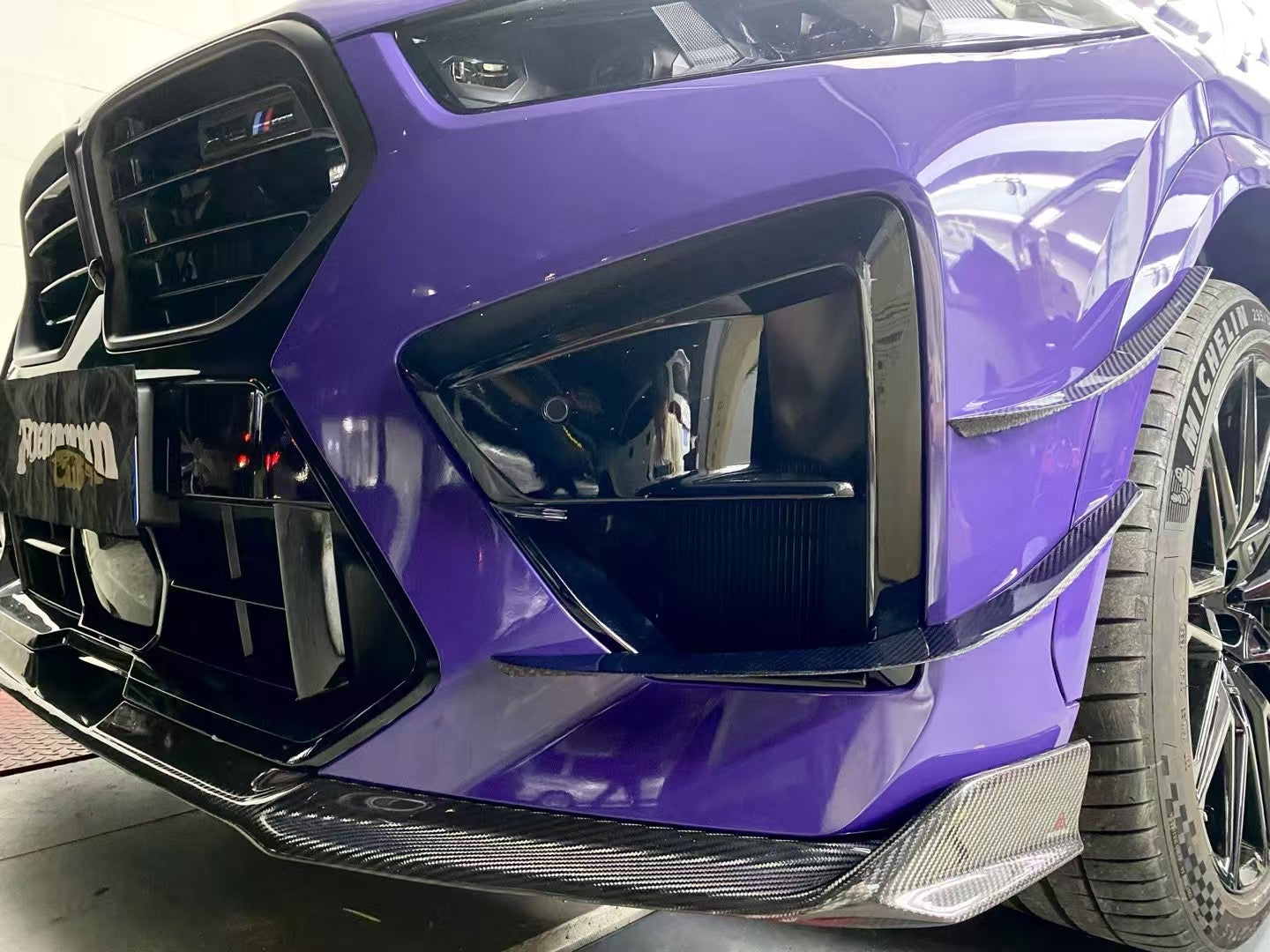 BMW X5M X5MC F95 & X6M X6MC F96 2024-ON (LCI) With Aftermarket Parts - AE Style Front Lip Carbon Fiber?from ArmorExtend