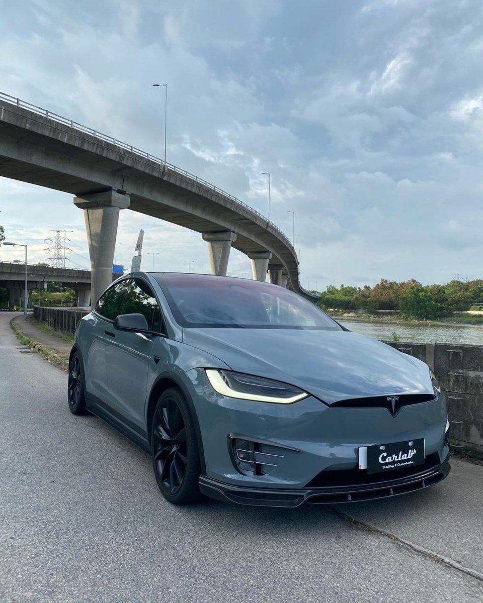 Tesla Model X P100D 100D 90D 75D 60D Performance Long Range Base 2016-2021 with Aftermarket Parts - Front Lip Splitter Carbon Fiber / FRP from CMST Tuning
