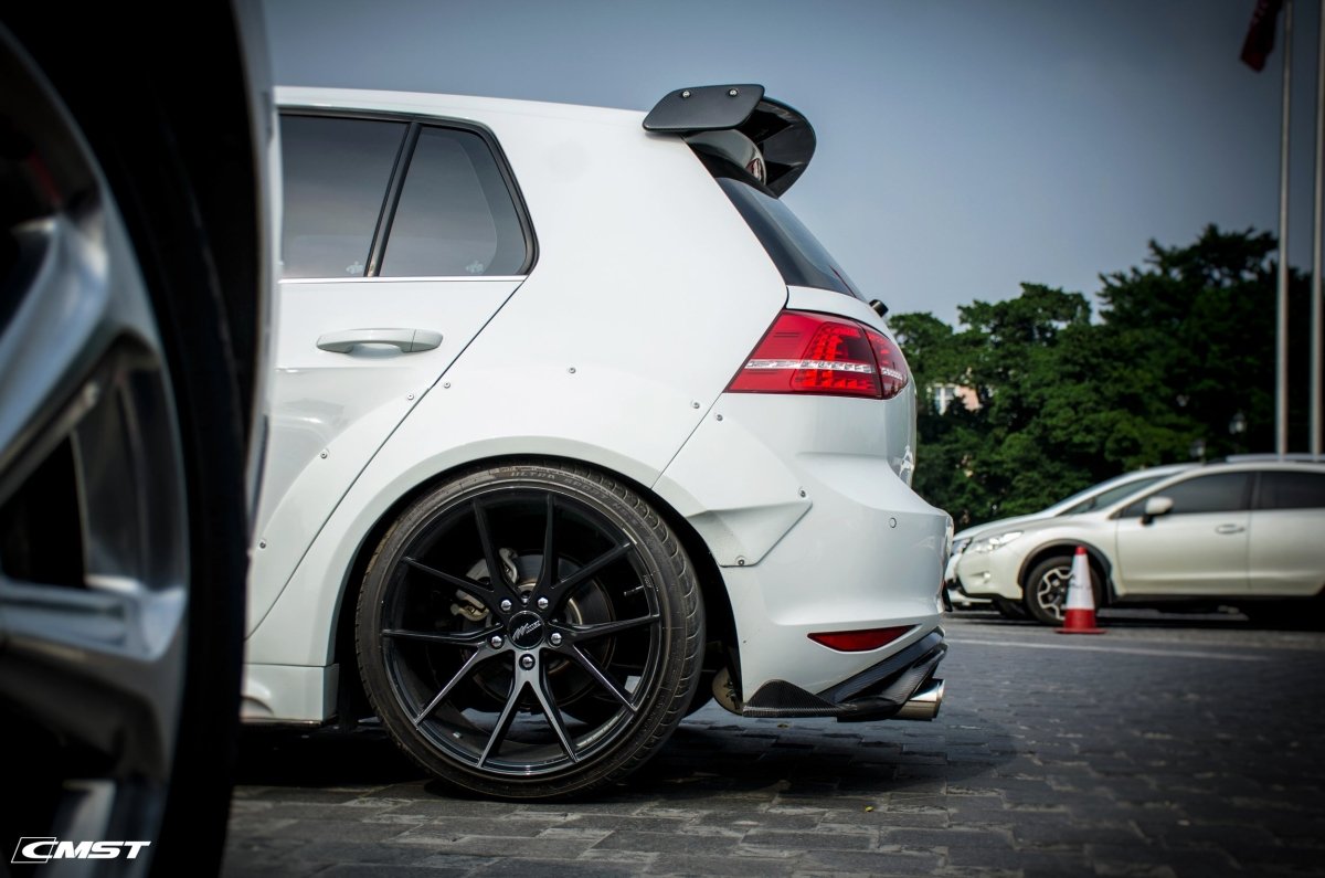 Volkswagen Golf Base MK7 MK7.5 2015-2021 with Aftermarket Parts - Rear Roof Spoiler Carbon Fiber / FRP from CMST Tuning