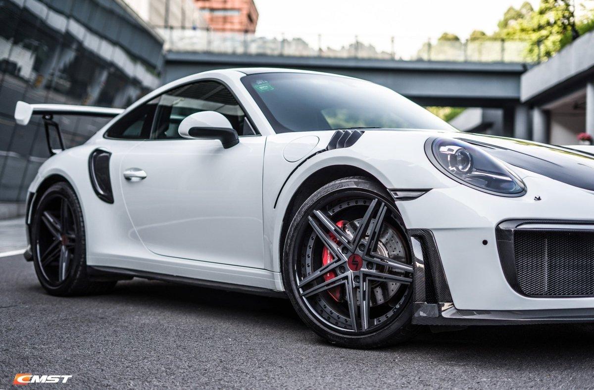 Porsche 991 991.1 911 Carerra Base/S/T/4/4S/Targa 4/ Targa 4S/GTS/Turbo/Turbo S/GT3/GT3RS 2012-2016 & 991 991.2 911 Carerra Base/S/T/4/4S/Targa 4/ Targa 4S/GTS/Turbo/Turbo S/GT3/GT3RS/GT2RS 2017-2019 with Aftermarket Parts - GT2RS Style Pre-preg Carbon Fiber Front Fenders from CMST Tuning