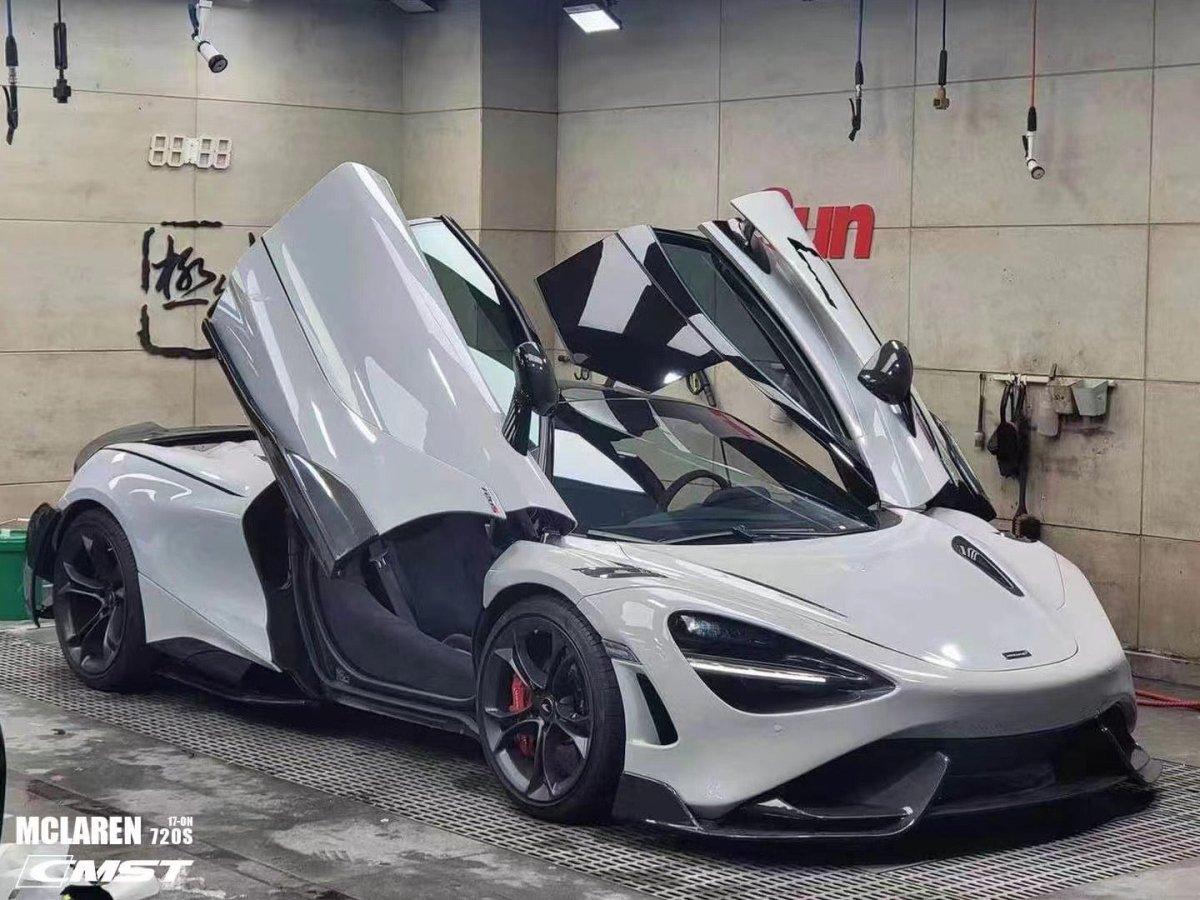 McLaren 720s 2018-2023 & 765LT 2021-2022 & 750s 2024-on with Aftermarket Parts - 765lt Conversion Style Front Fenders Carbon Fiber / FRP from CMST Tuning
