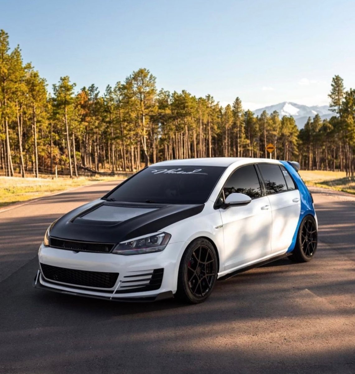 Volkswagen Golf R GTI Base MK7 MK7.5 2015-2021 (notch delete grill) with Aftermarket Parts - Front Grill Carbon Fiber / FRP from CMST Tuning