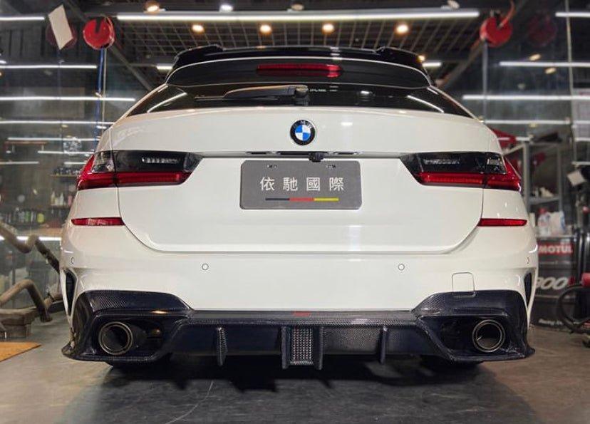 BMW 3 Series 330i M340i G20 G21 Pre-LCI 2020 2021 2022 (fitment for 330i requires M-Sport package bumper) with Aftermarket Parts - Rear Diffuser Carbon Fiber / FRP from CMST Tuning