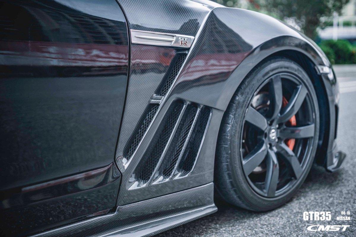 Nissan GTR Nismo T-Spec Black Edition Track Eidtion Premium Pure 2008-2023 with Aftermarket Parts - Vented Style Front Fenders Carbon Fiber / FRP from CMST Tuning
