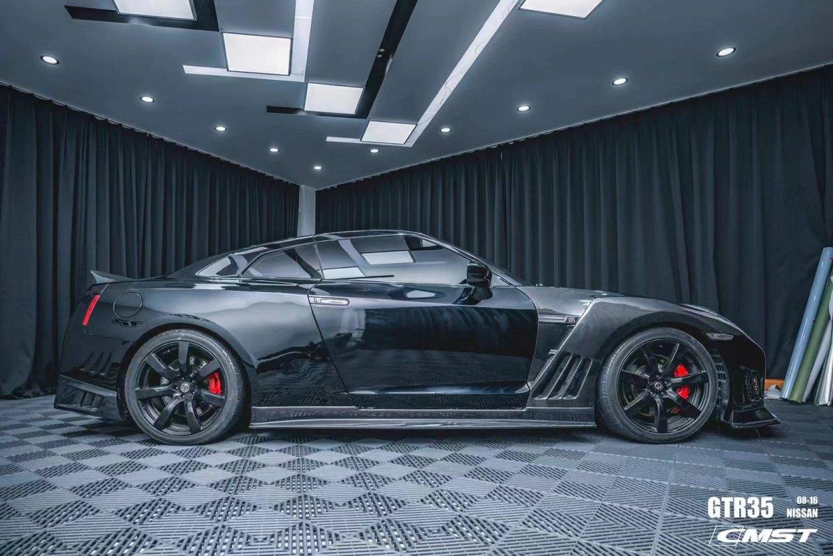 Nissan GTR Nismo T-Spec Black Edition Track Eidtion Premium Pure 2008-2023 with Aftermarket Parts - Stage 2 Style Rear Bumper &amp; Diffuser Carbon Fiber / FRP&nbsp;from CMST Tuning