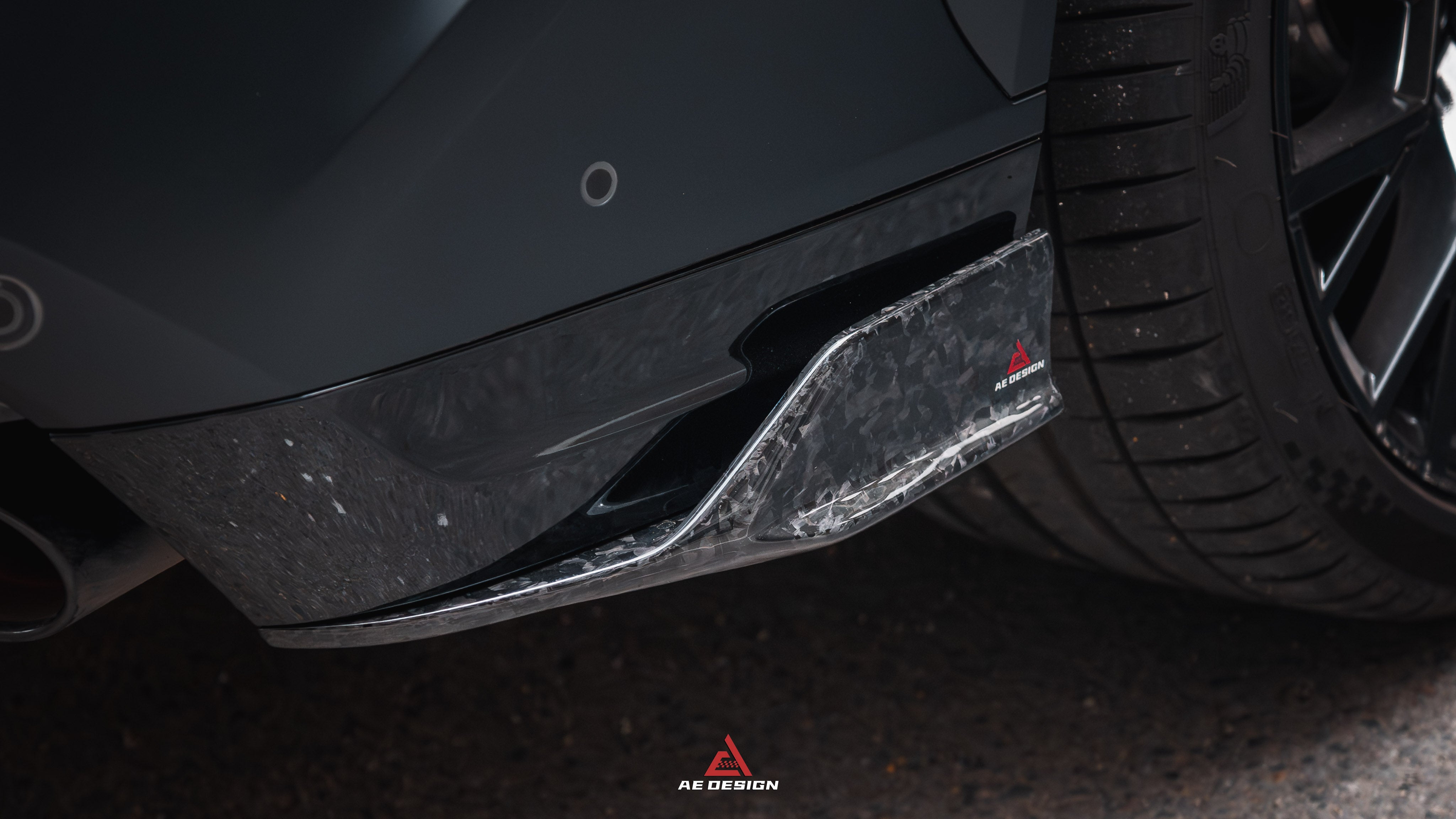 BMW X5M X5MC F95 & X6M X6MC F96 2024-ON (LCI) With Aftermarket Parts - AE Style Front Lip Carbon Fiber?from ArmorExtend