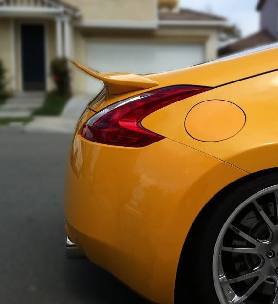  Nissan 370Z Sport Touring Base Fairlady Z Z34 Pre-Facelift 2009 2010 2011 & 370Z Sport Touring Base Fairlady Z Z34 Facelift 2012 2013 2014 2015 2016 2017 2018 2019 2020 & Nismo V1 2009 2010 2011 & Nismo V2 2012 2013 2014 2015 2016 2017 2018 2019 2020 with Aftermarket Parts - Rear Spoiler Carbon Fiber / FRP from EPR USA