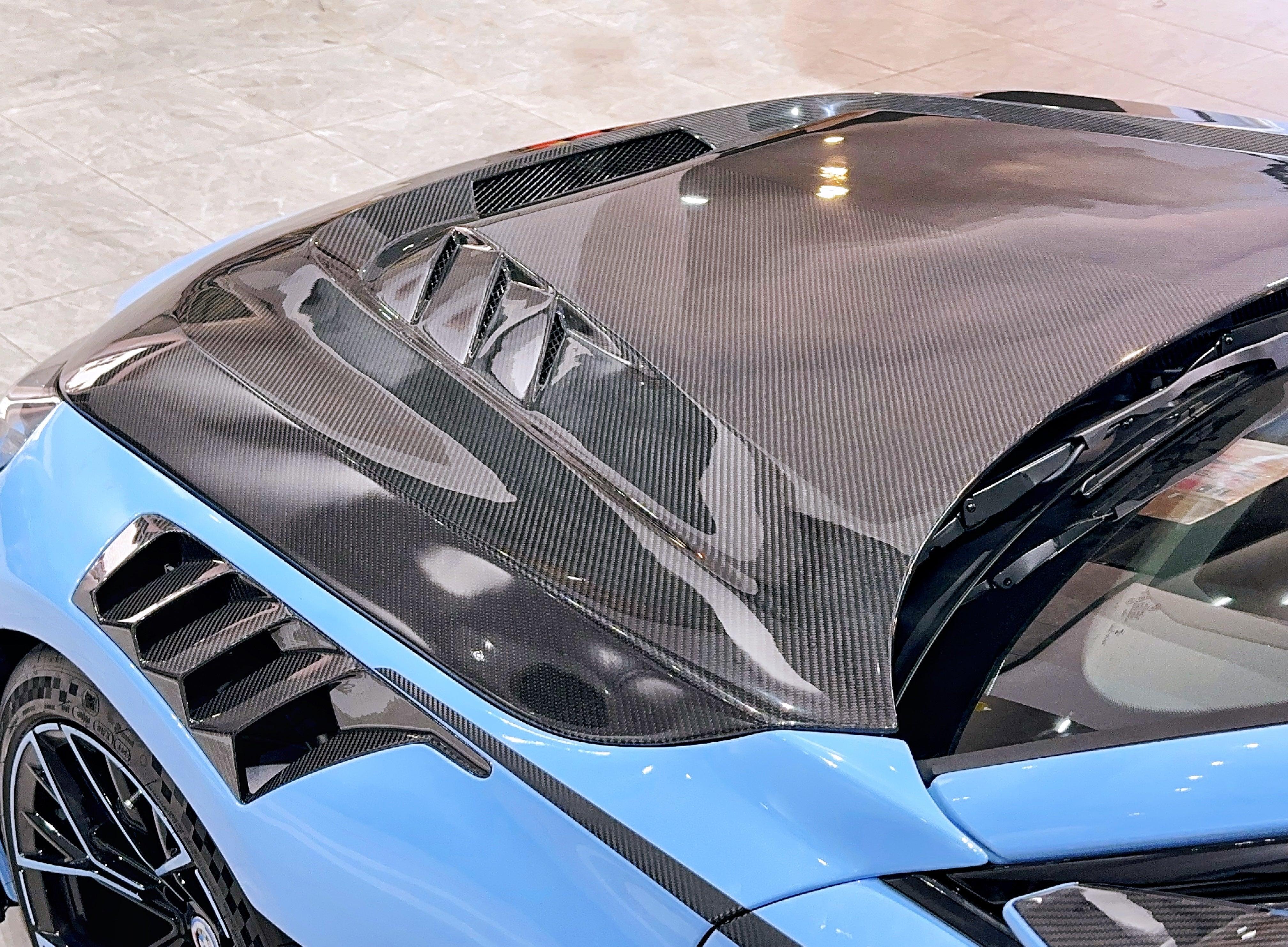 BMW M2 & M2C G87 2023 2024?with Aftermarket Parts - AE Style Front Fenders Carbon Fiber from ArmorExtend