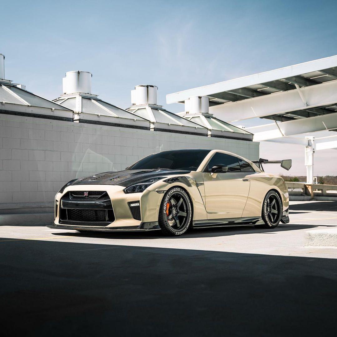 ROBOT CRAFTSMAN Carbon Fiber or FRP Swan Neck Hammer GT Wing For Nissan GTR R35 - Performance SpeedShop