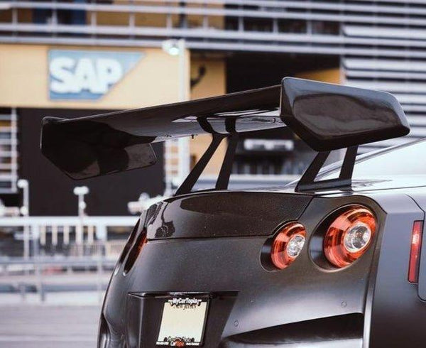 robot-craftsman-carbon-fiber-