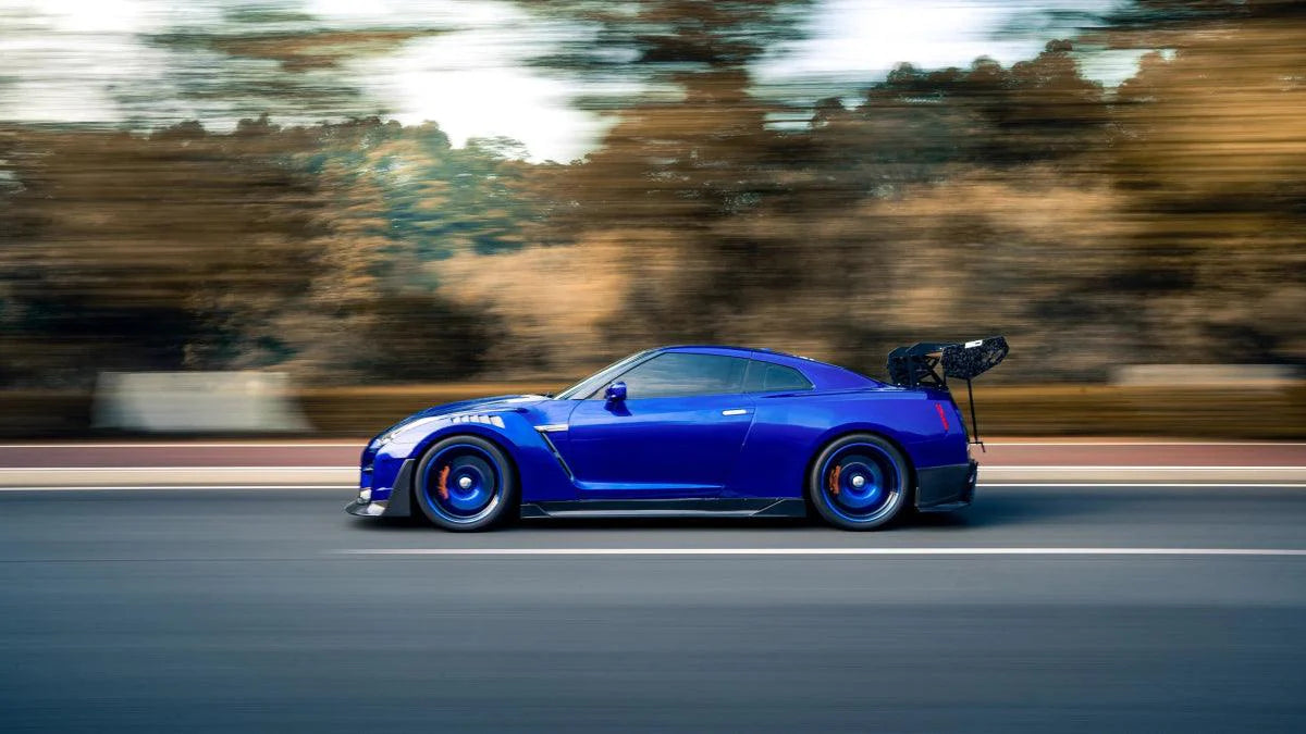 Nissan GTR Nismo T-Spec Black Edition Track Edition Premium Pure 2008 2009 2010 2011 2012 2013 2014 2015 2016 2017 2018 2019 2020 2021 2022 2023 2024 (slightly wider than stock, designed to be compatible with ROBOT CRAFTSMAN front bumper) with Aftermarket Parts - "Godzilla" Narrow Body Rear Front Fenders Carbon Fiber / FRP from Robot Craftsman