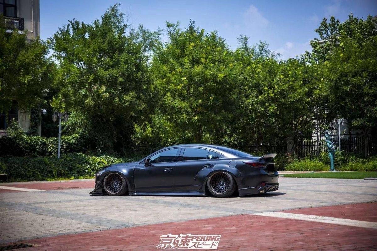 Mazda Mazda6 Sport Grand Touring Singature Carbon Edition 2014 2015 2016 2017 2018 2019 2020 2021 2022 with Aftermarket Parts - Ducktail Rear Spoiler Carbon Fiber / FRP from Robot Craftsman