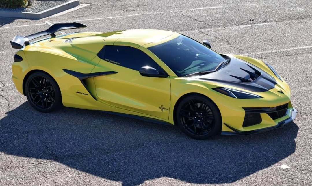 Chevrolet Corvette C8 2020-ON with Aftermarket Parts - Hood Bonnet Carbon Fiber / FRP from Aero Republic