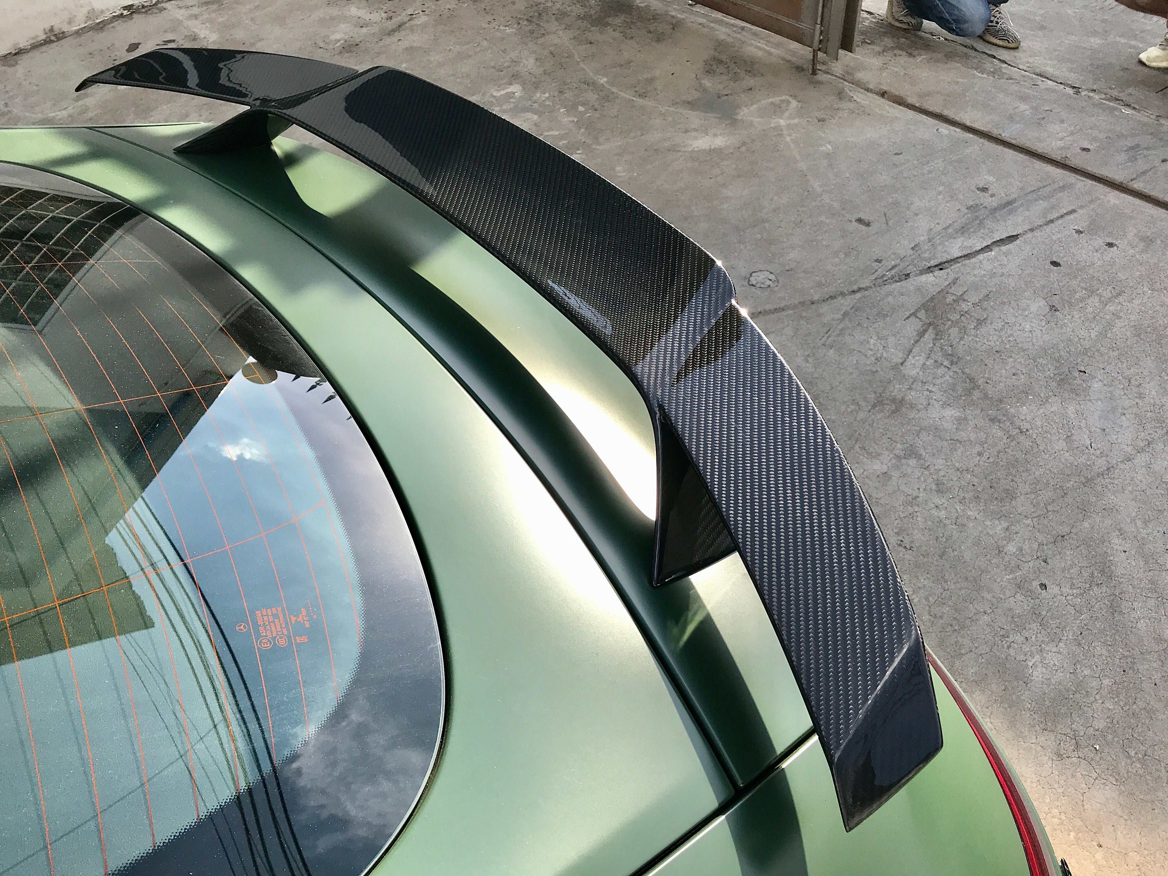 SD Carbon B Style Pre-preg Carbon Fiber Rear Spoiler Wing for Mercedes Benz AMG GT50 GT53 GT63 GT63S 4 Door X290 2019-ON