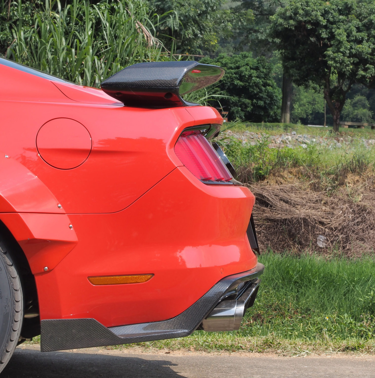 CMST Tuning Carbon Fiber Rear Spoiler Ver.2 for Ford Mustang S550.1 2015-2017