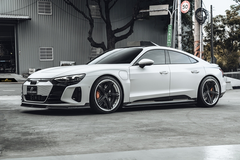 Future Design Carbon Fiber SIDE SKIRTS for Audi e-Tron GT 2021-ON
