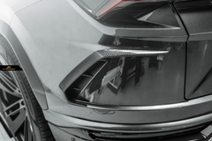 Future Design FD Carbon Fiber REAR BUMPER CANARDS FOR Lamborghini Urus