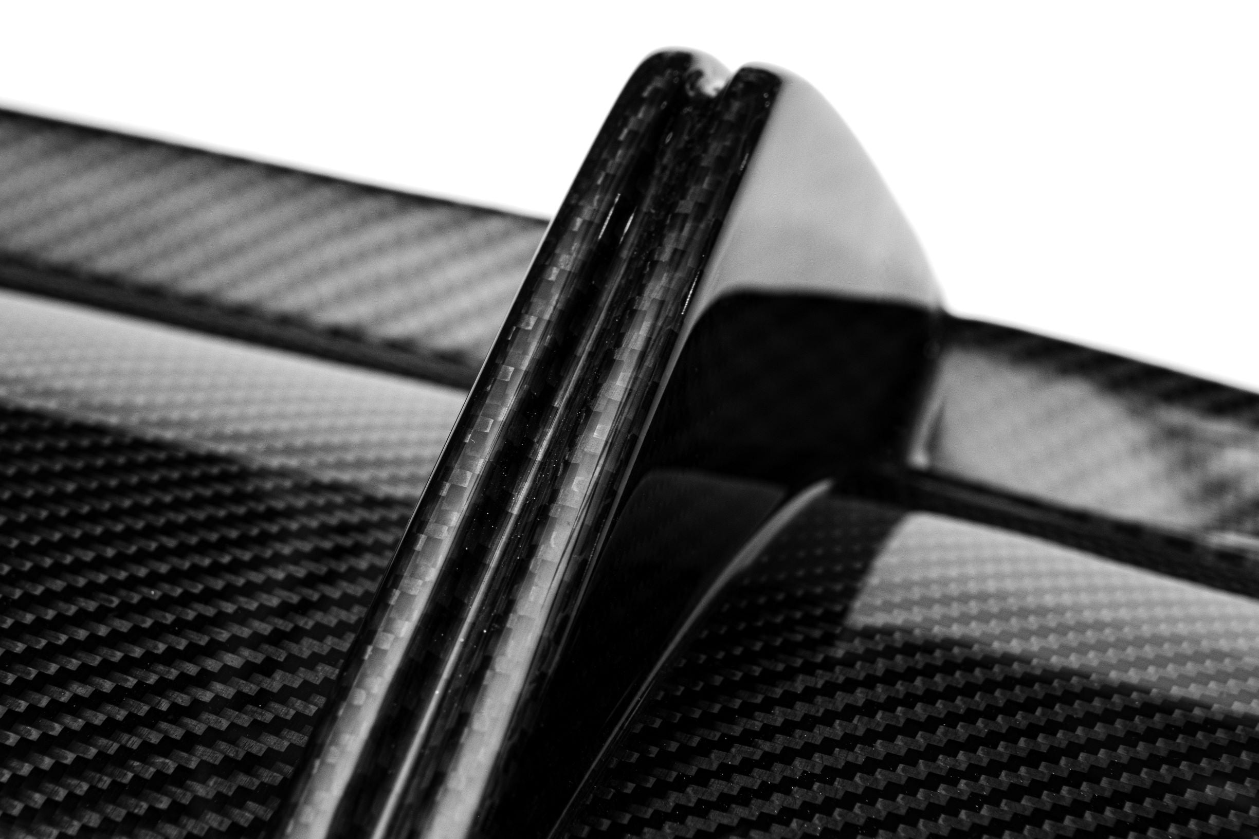 IPR Carbon Fiber Rear Diffuser & Rear Canards 3 Pcs for Audi TTRS 8S 2016-2019 Pre-facelift