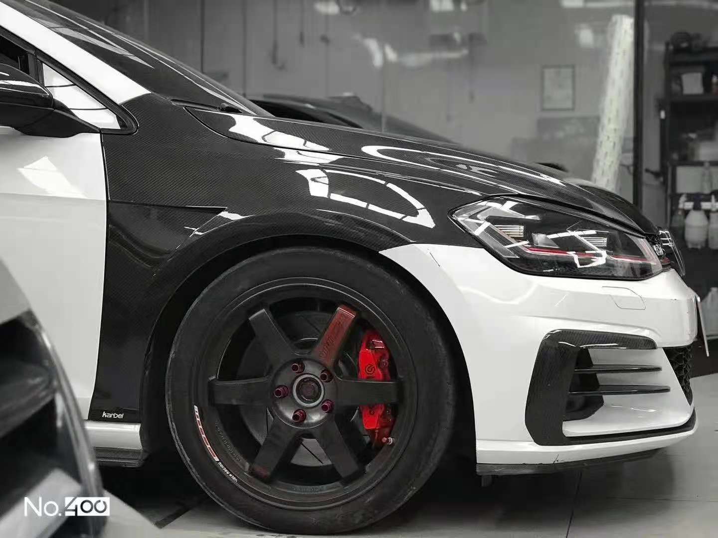 Karbel Carbon Dry Carbon Fiber Front Fenders for Volkswagen Golf & GTI & Golf R MK7.5