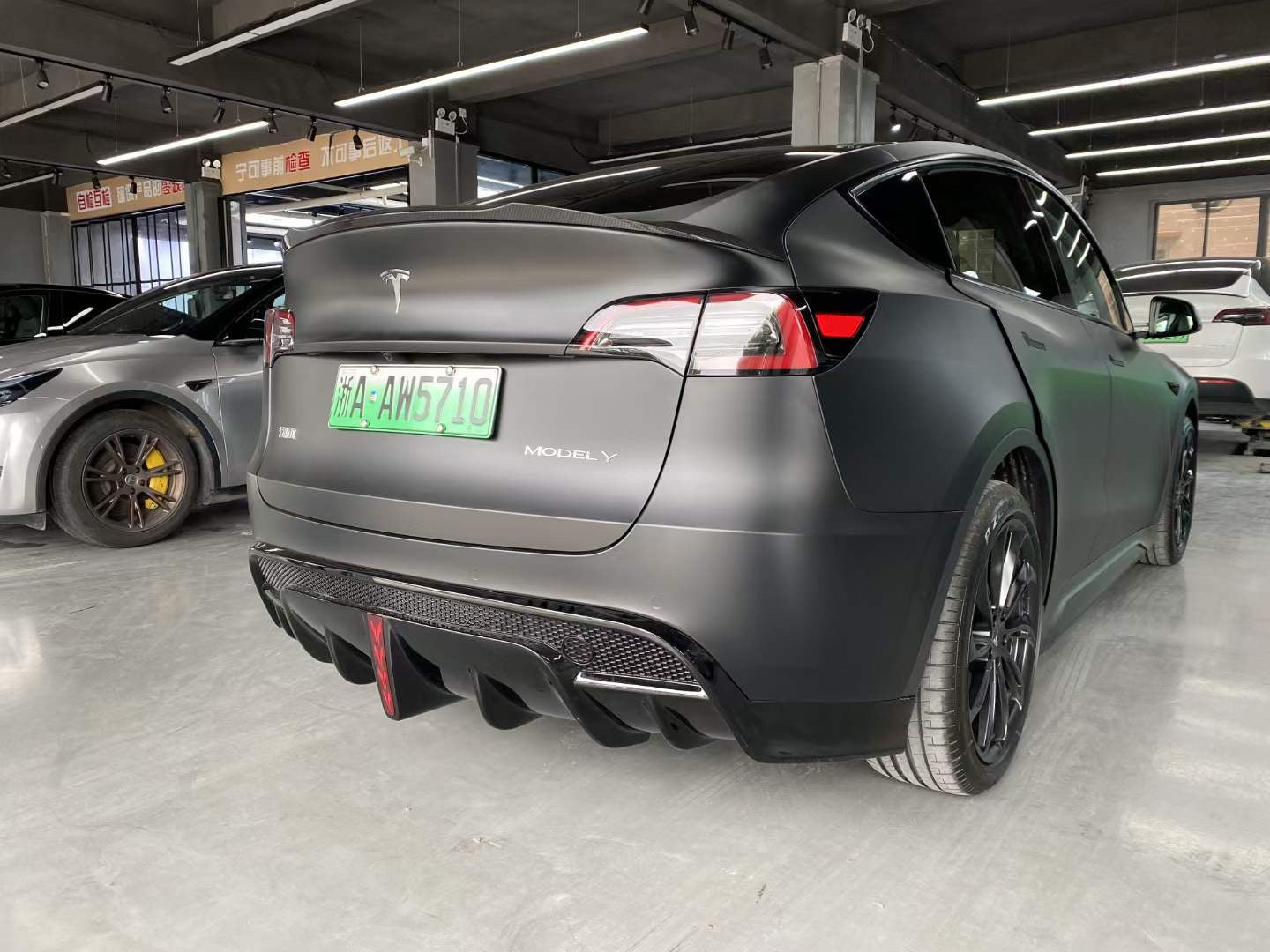 SD Carbon Rear Diffuser For Tesla Model Y / Performance