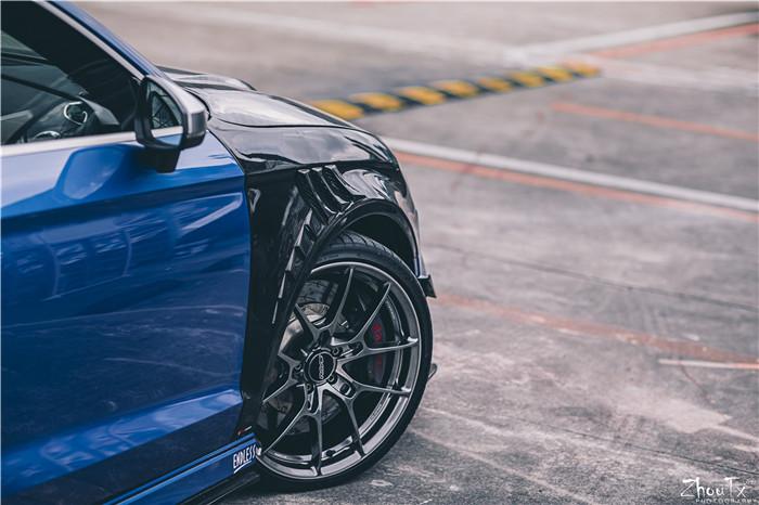 TAKD Carbon Pre-preg Carbon Fiber Front Fenders for Audi RS3 8V 2018-2020